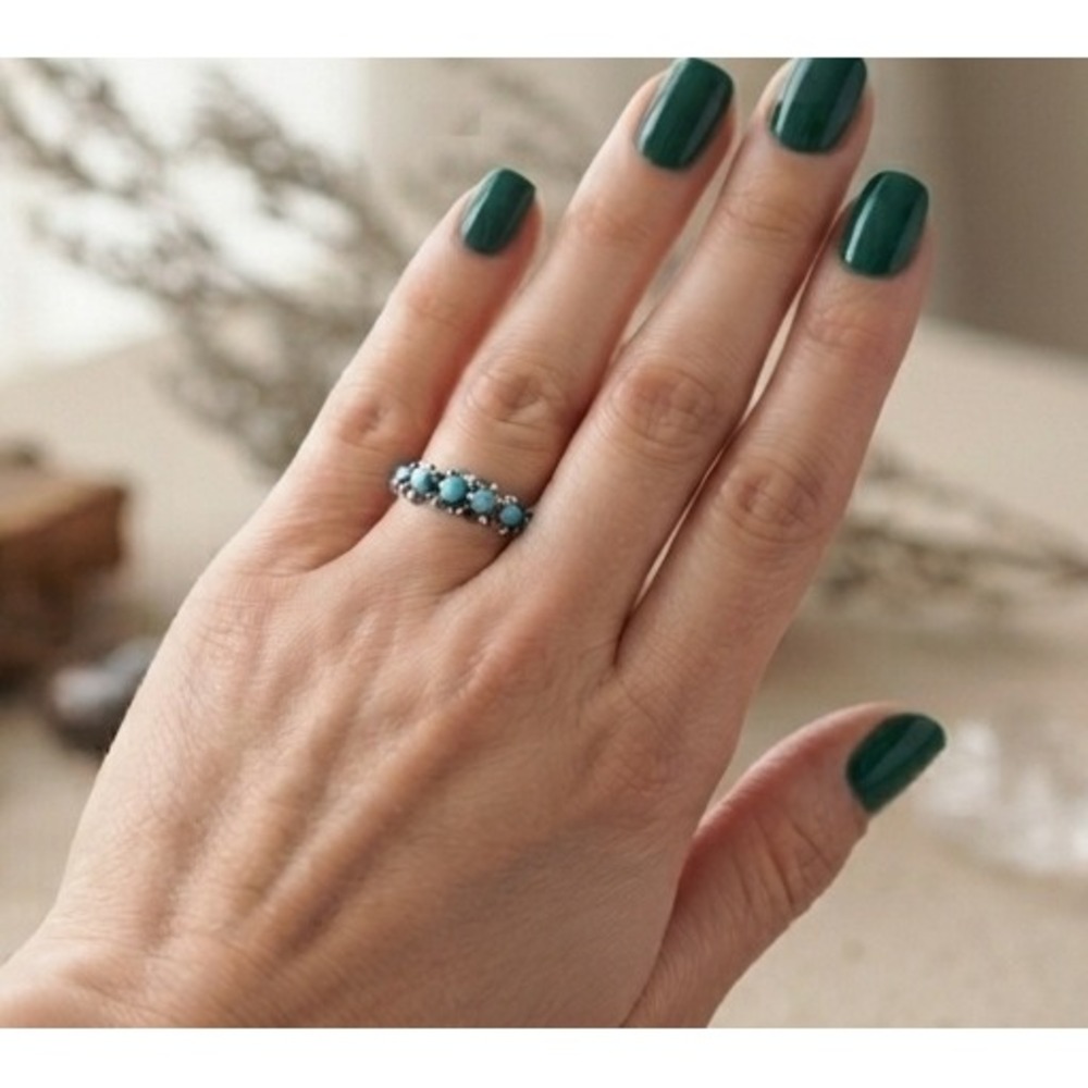 Southwestern Style Turquoise Ring Size 7.75, Block Turquoise Cluster Ring**